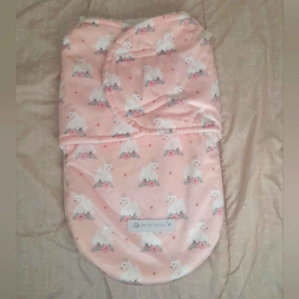 NWOT Petite Amour Pink Baby Swaddle with Swan Print